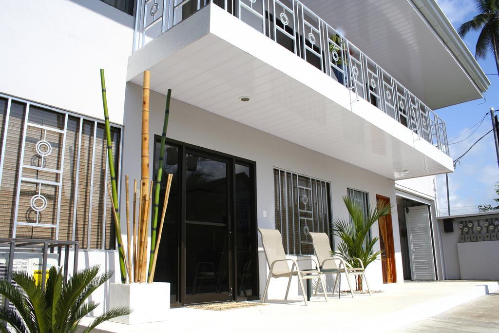 Tuanis Aparthotel Jacó Buitenkant foto