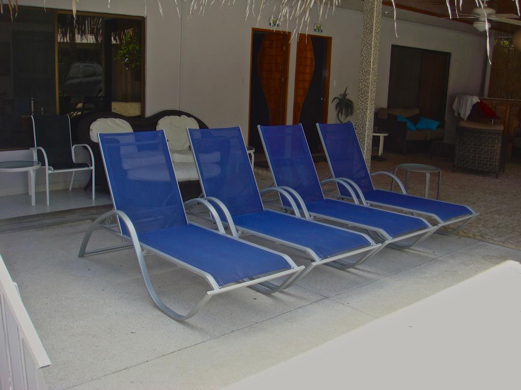 Tuanis Aparthotel Jacó Buitenkant foto