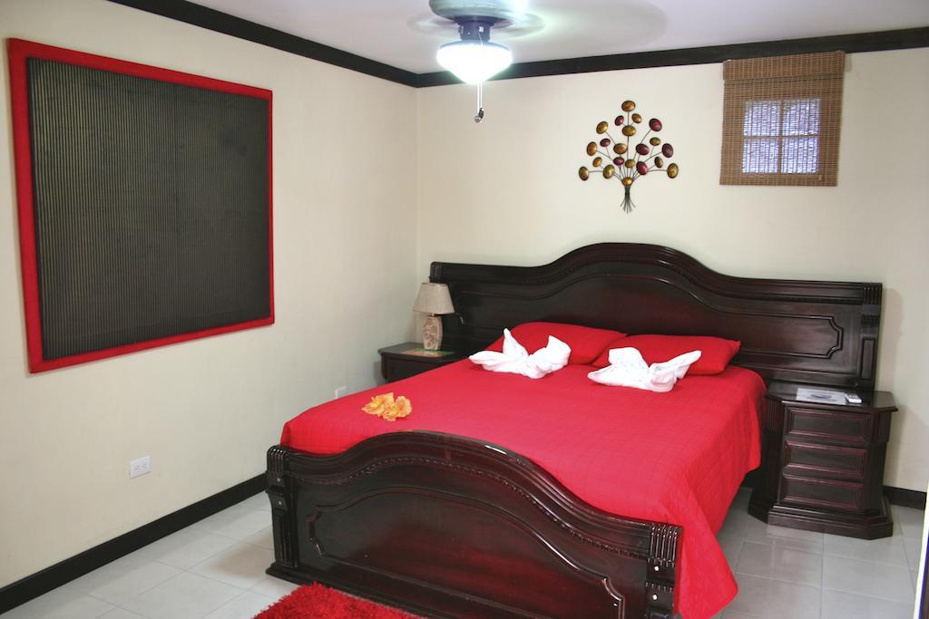 Tuanis Aparthotel Jacó Kamer foto