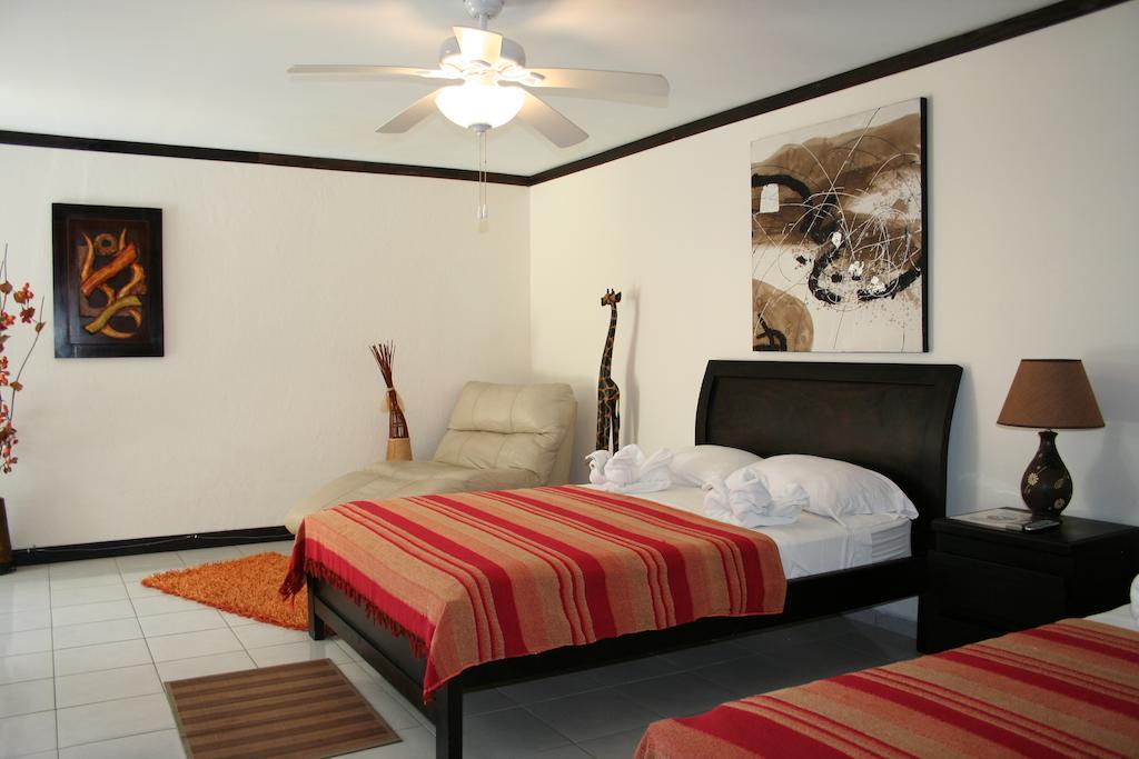 Tuanis Aparthotel Jacó Kamer foto