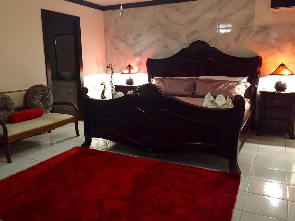 Tuanis Aparthotel Jacó Buitenkant foto