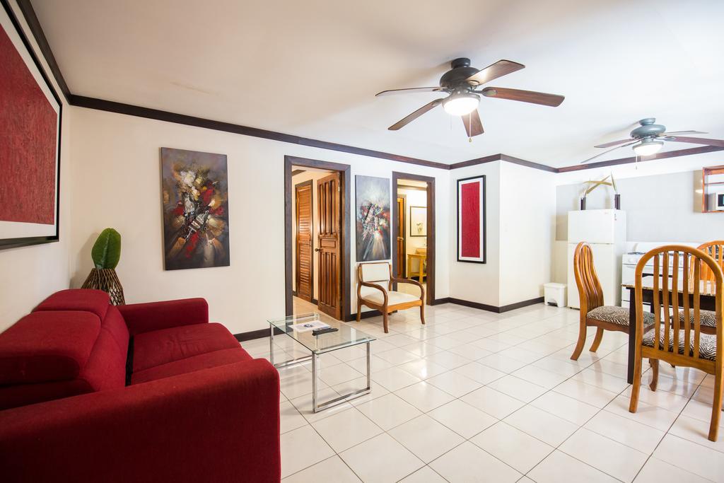 Tuanis Aparthotel Jacó Buitenkant foto