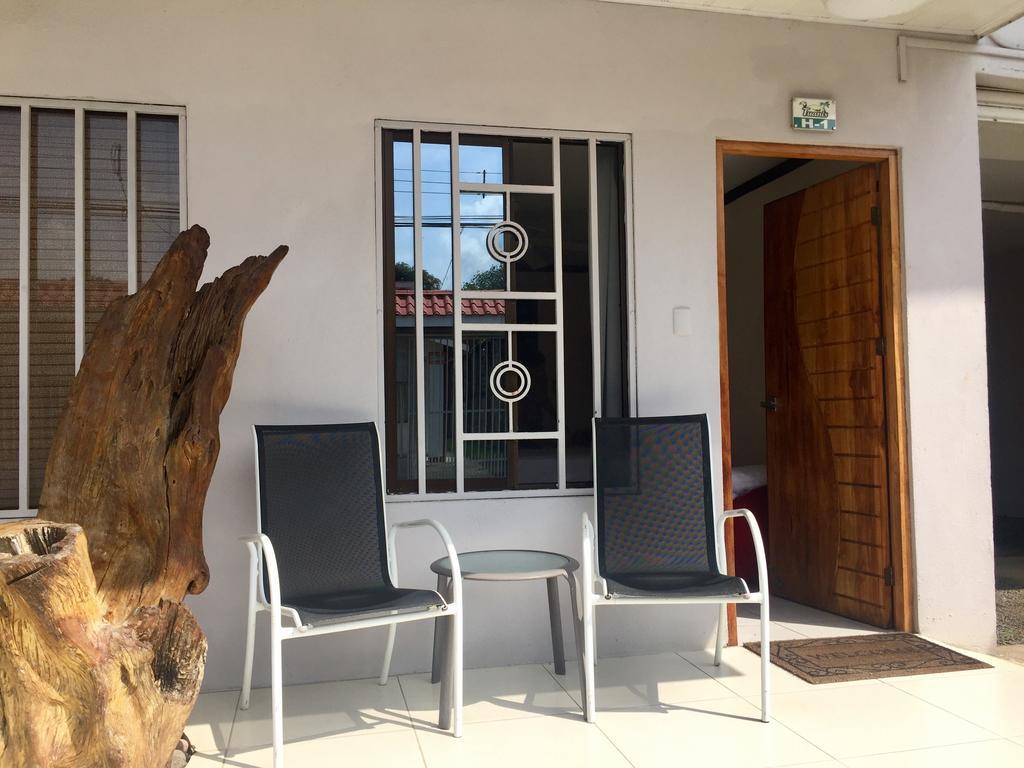 Tuanis Aparthotel Jacó Buitenkant foto